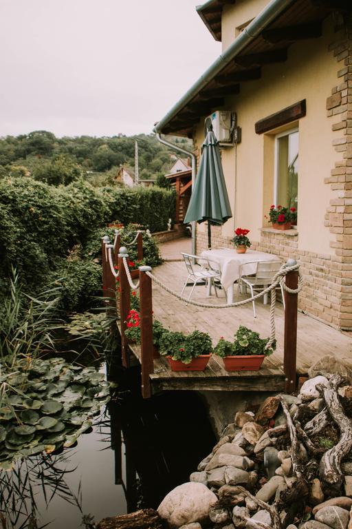 Szep Kert Vendeghaz Hotel Szekszard Bagian luar foto