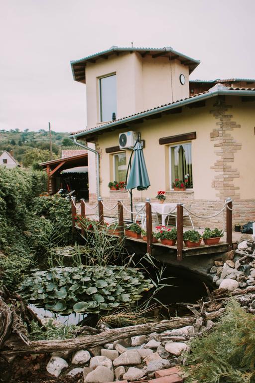 Szep Kert Vendeghaz Hotel Szekszard Bagian luar foto